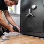 Comment installer un coffre-fort à poser au sol pour une sécurité optimale ?