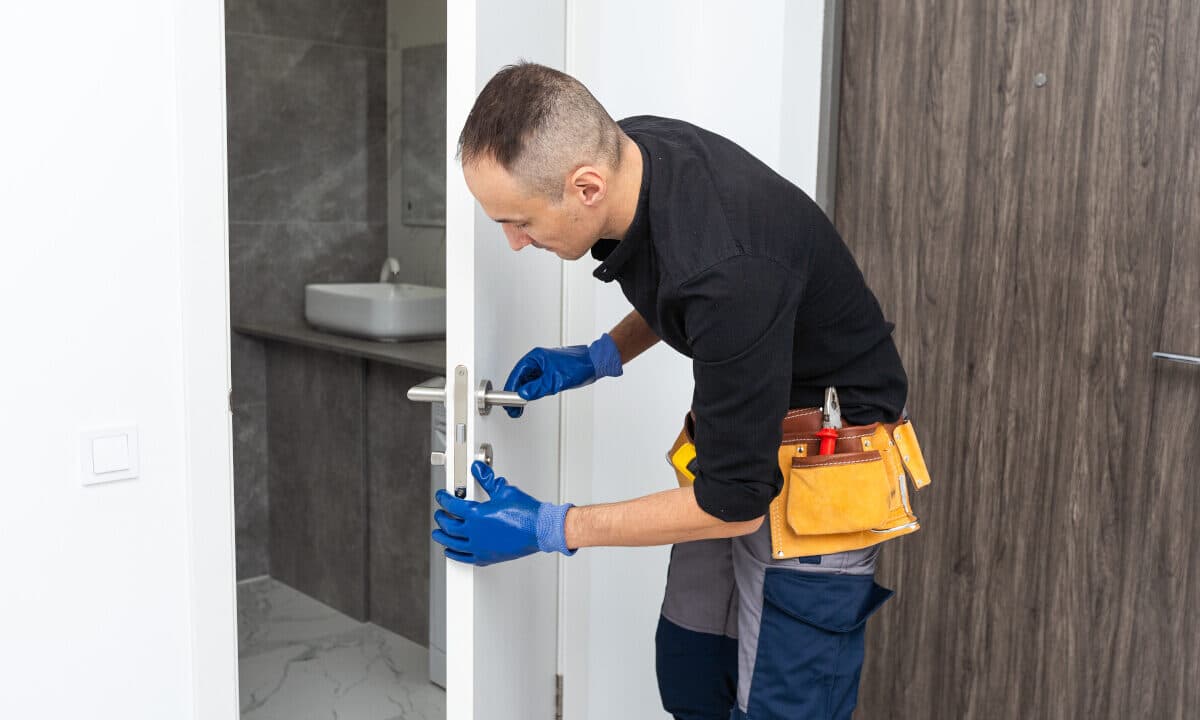 Intervention serrurerie en immeuble : comment choisir le bon professionnel
